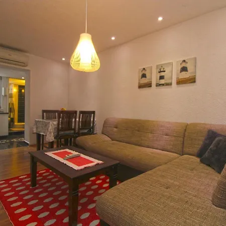 Apartman Adnan 2229 Póla