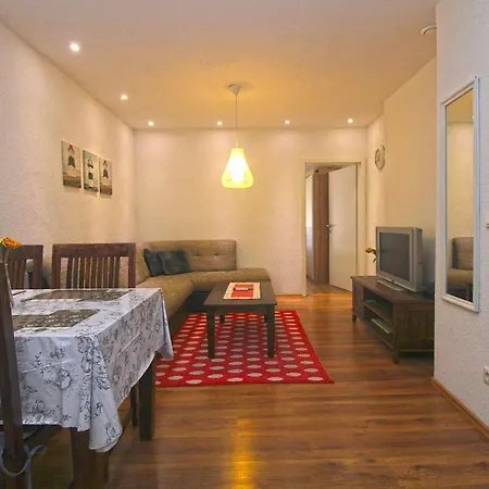 Apartman Adnan 2229 *