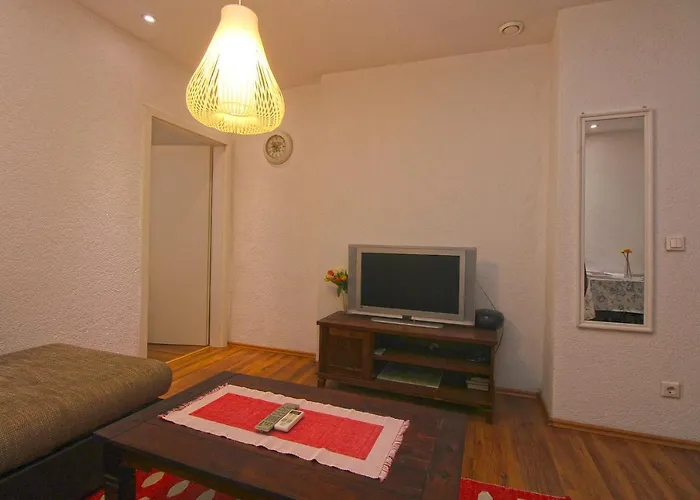 Apartman Adnan 2229 Póla